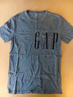 GAP ロゴ入り 青 Tシャツ