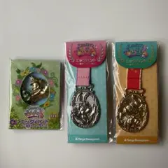 ディズニー　エッグハントメダル バッグチャーム　3点セット