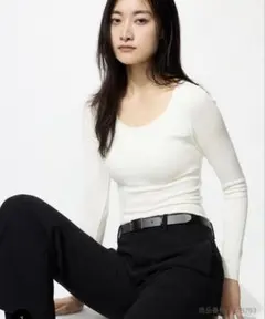 UNIQLO 極暖ヒートテック　リブUネックブラTシャツ