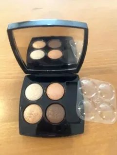 シャネル レ キャントル オンブル 79スパイシーズ