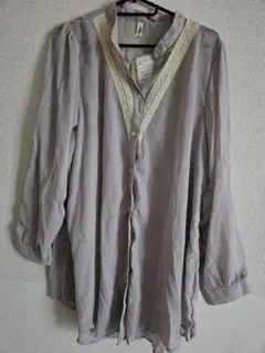 新品未使用◎タグ付き◎薄紫のレース装飾ボタン付きシャツ 3L