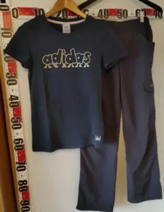 adidas ブラックTシャツMとパンツSセットアップ リサイクル品
