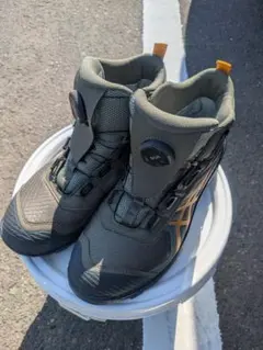 ASICS ハイカット安全靴 オリーブグリーン 26.0cm 2E - メルカリ