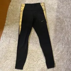 Nike ブラック ゴールド レギンス