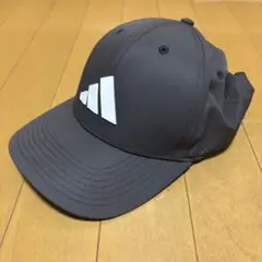 アディダス　ゴルフ　キャップ　ブラック（色褪せあり）