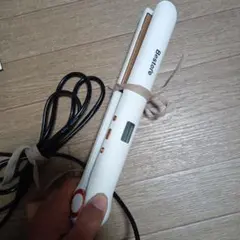 B.Style ストレートヘアアイロン ホワイト デジタル表示　ヘアアイロンコテ