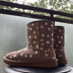 UGG スター柄 ムートンブーツ ブラウンのサムネイル