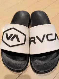 RVCA シャワーサンダル ホワイト ブラックのサムネイル