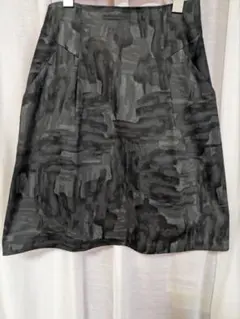 【美品】theory セオリー 総柄 コクーンスカート Sサイズ グレー系のサムネイル
