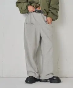 who's who gallery グレー スウェットパンツ