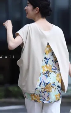 cawaii Sから3L対応 花柄の重ね着風プルオーバートップスのサムネイル
