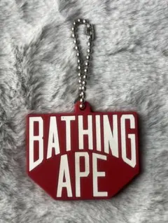 A BATHING APE キーホルダー レッドのサムネイル