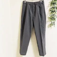 テーパードパンツ スラックス M グレー　ウエストリボン　シンプル　快適　軽やか