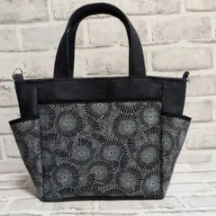 ハンドメイド　ポケット多数トート　バック和傘柄＆デニム