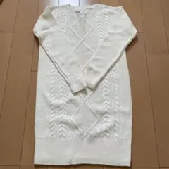 ちょっぴりお値下げ　ギャップオフホワイト　ニットワンピース