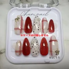 ネイルチップ アーモンド　クリスマス　マグネット　フラッシュ レッド　りぼん