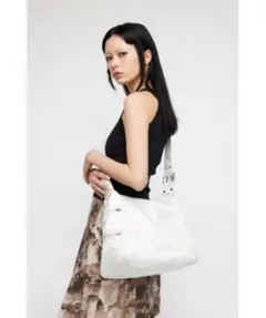 最終値下げ！新品LAGUA GEMサテンショルダーバッグ