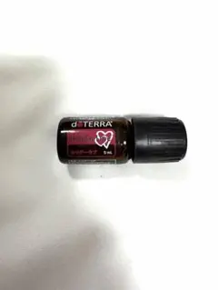 dōTERRA ホリデーラブ エッセンシャルオイル 5mlのサムネイル