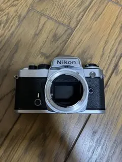 Nikon FM10 裏蓋交換済み ケース付 - メルカリ