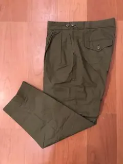 希少 Barbour 2プリーツ 上質コットン素材 高級 ベルトレスパンツ 40のサムネイル