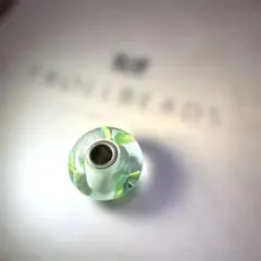 値下げ中Trollbeads フラワーガラスチャームのサムネイル
