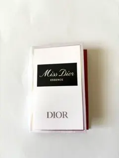 Miss Dior Essence 香水1ml　サンプル　ベリー　フローラル