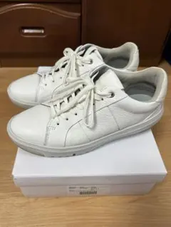 【fitfit】クラシックレザースニーカー　ホワイト　白　24.5cm 本革