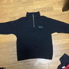 マークゴンザレスハーフジップ