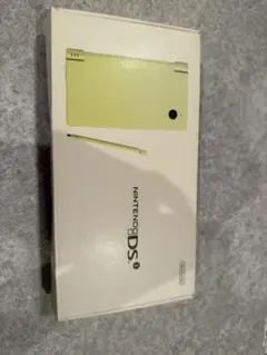 ニンテンドーDSi ライムグリーン 本体　箱あり