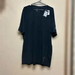アンダーアーマー⭐︎新品シンプルTシャツ