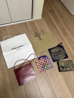 PRADA・Cartier・DIOR・ルイヴィトン・Burberryショップ袋
