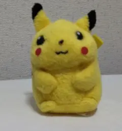 ピカチュウ　ぬいぐるみ