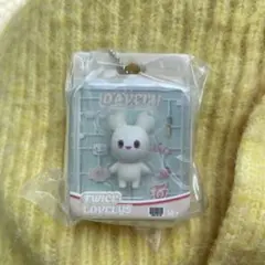 TWICE LOVELYS ブリスターマスコットチャーム ガチャガチャ