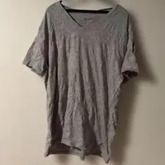 Under Armour グレー Vネック Tシャツ XL