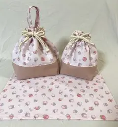 いちご＆ぴんく　3点セット　お弁当袋　コップ袋　ランチョンマット　保育園サイズ