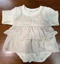 フリル付きロンパース　　ベビー服　　70
