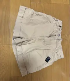 ベージュ ハーフパンツ