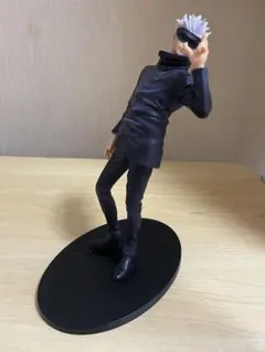アニメキャラクター フィギュア 黒ジャケット