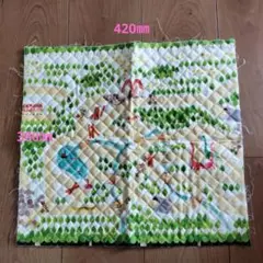 ハギレ くまのがっこう キルティング生地 420mm x 380mm