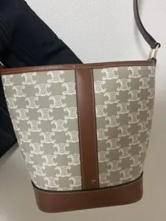 2025年最新】セリーヌ トリオンフキャンバス スモールバケットの人気