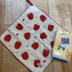 はらぺこあおむし　ループタオル