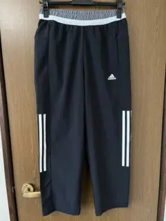 adidas　アディダス　ジャージパンツ　サイドストライプ　黒　スポーツ