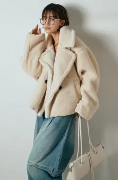 大人気　完売品　エシカ　ESICA テディボアショートジャケット　ライトベージュ