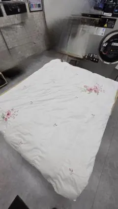 羽毛肌掛け布団 150cm×210cm 薄ピンク 花柄刺繍のサムネイル