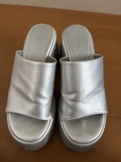 AZUL BY MOUSSY アズール　厚底サンダル シルバー Lサイズのサムネイル