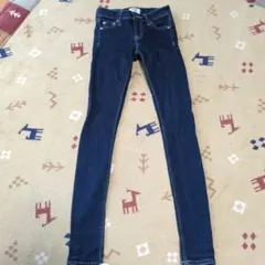 Item thumbnail for item 52f32064-af6a-4cf4-8b20-4b067dc66cb2