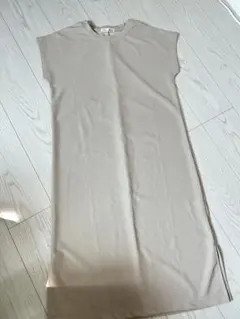 本日で削除します！レディース　ノースリーブワンピース　Lサイズ　ベージュ