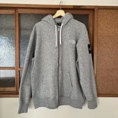 THE NORTH FACE パーカー