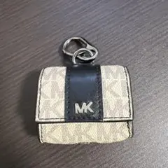 L*︎様 Michael Kors イヤホンケース ベージュ/ブラック