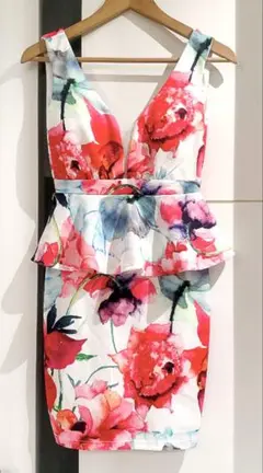 Tika ビビッド ビックフラワー イレギュラー ぺプラム タイト ミニ ドレス